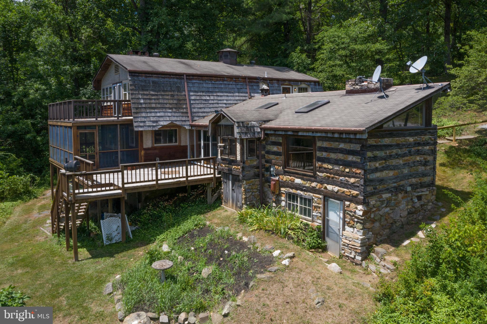 38786 Lime Kiln Road Leesburg, VA 20175 - Photo 2 of 25 Gallery Image 2