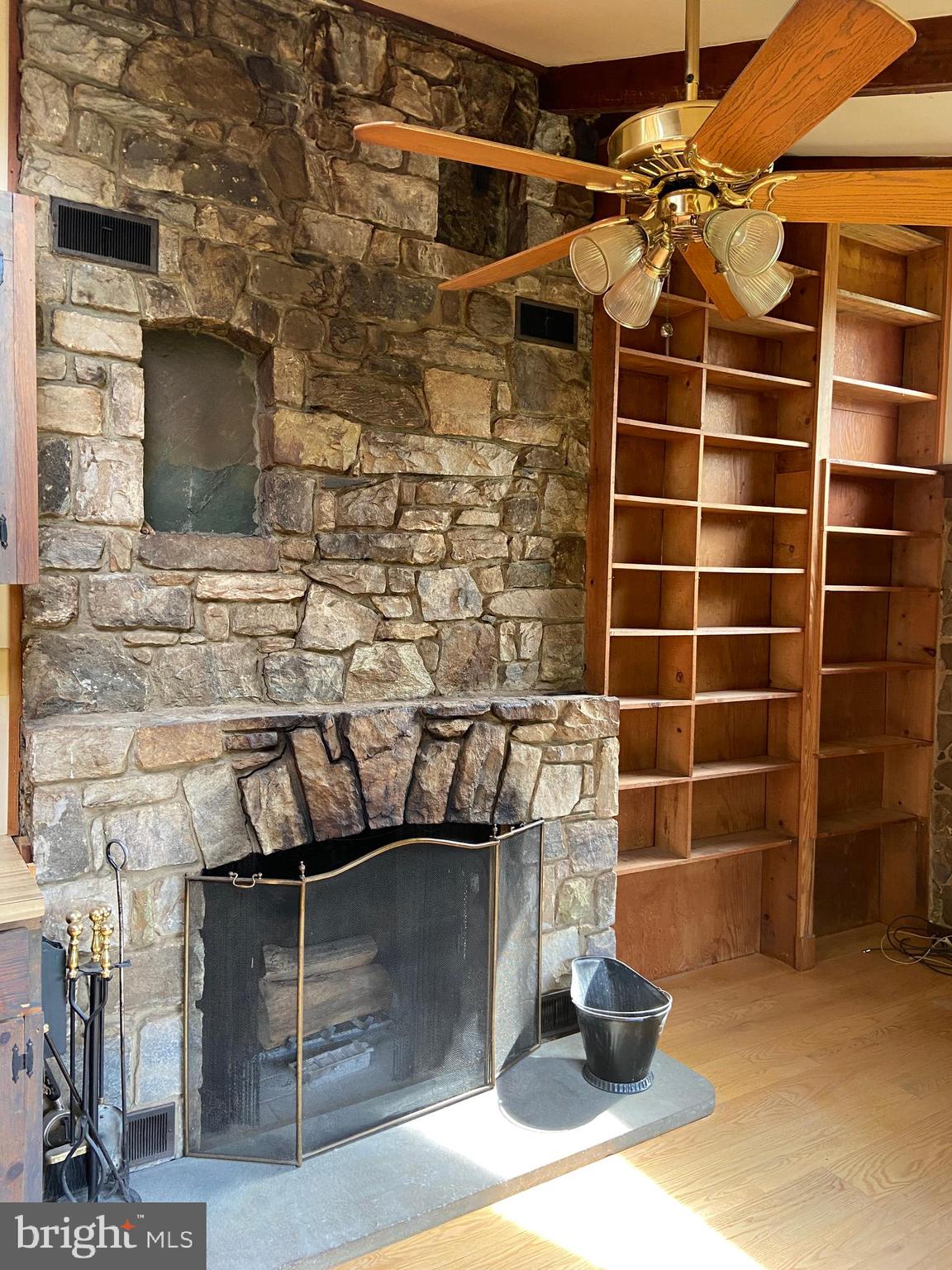 38786 Lime Kiln Road Leesburg, VA 20175 - Photo 7 of 25 Gallery Image 7