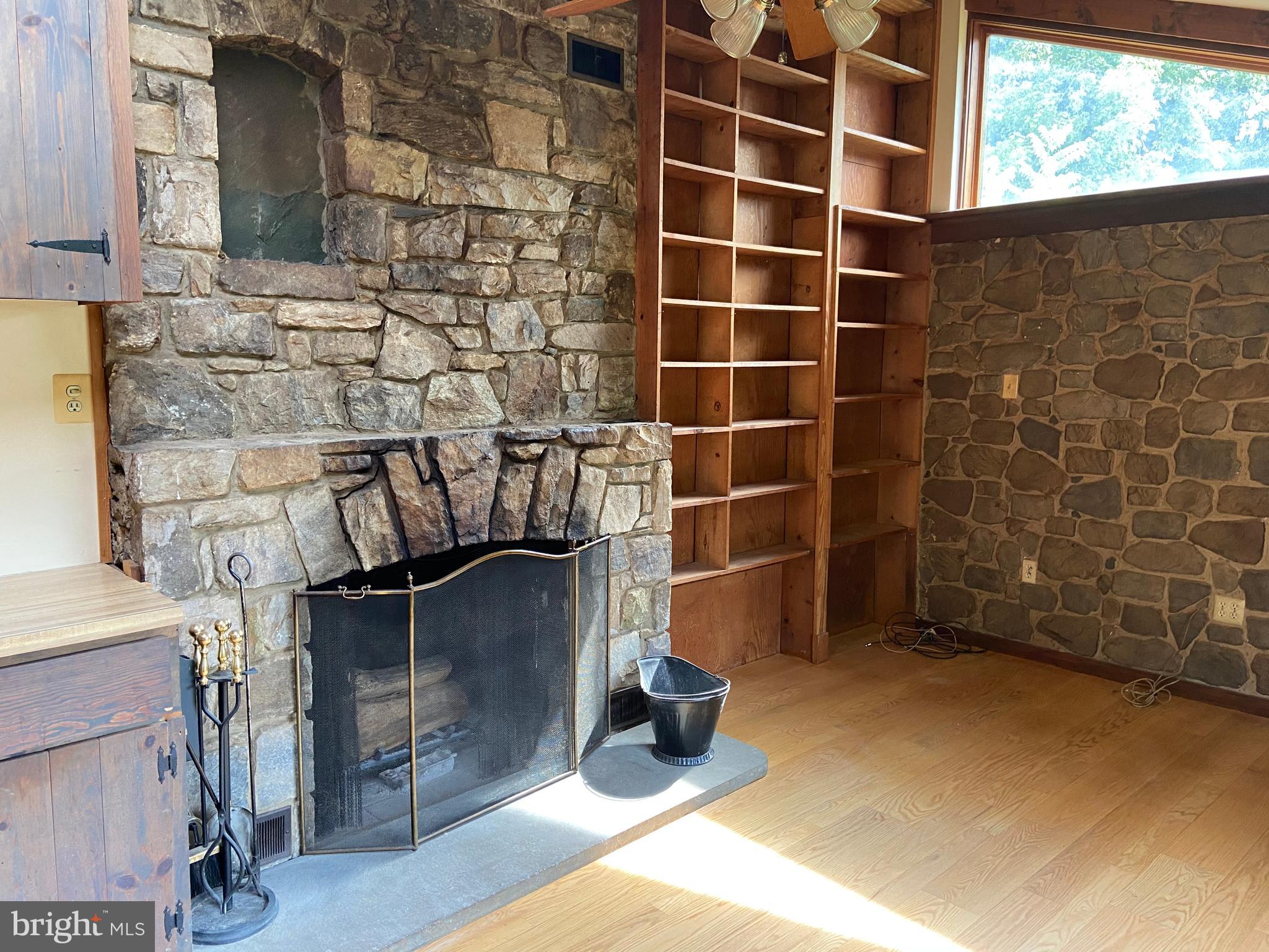 38786 Lime Kiln Road Leesburg, VA 20175 - Photo 9 of 25 Gallery Image 9