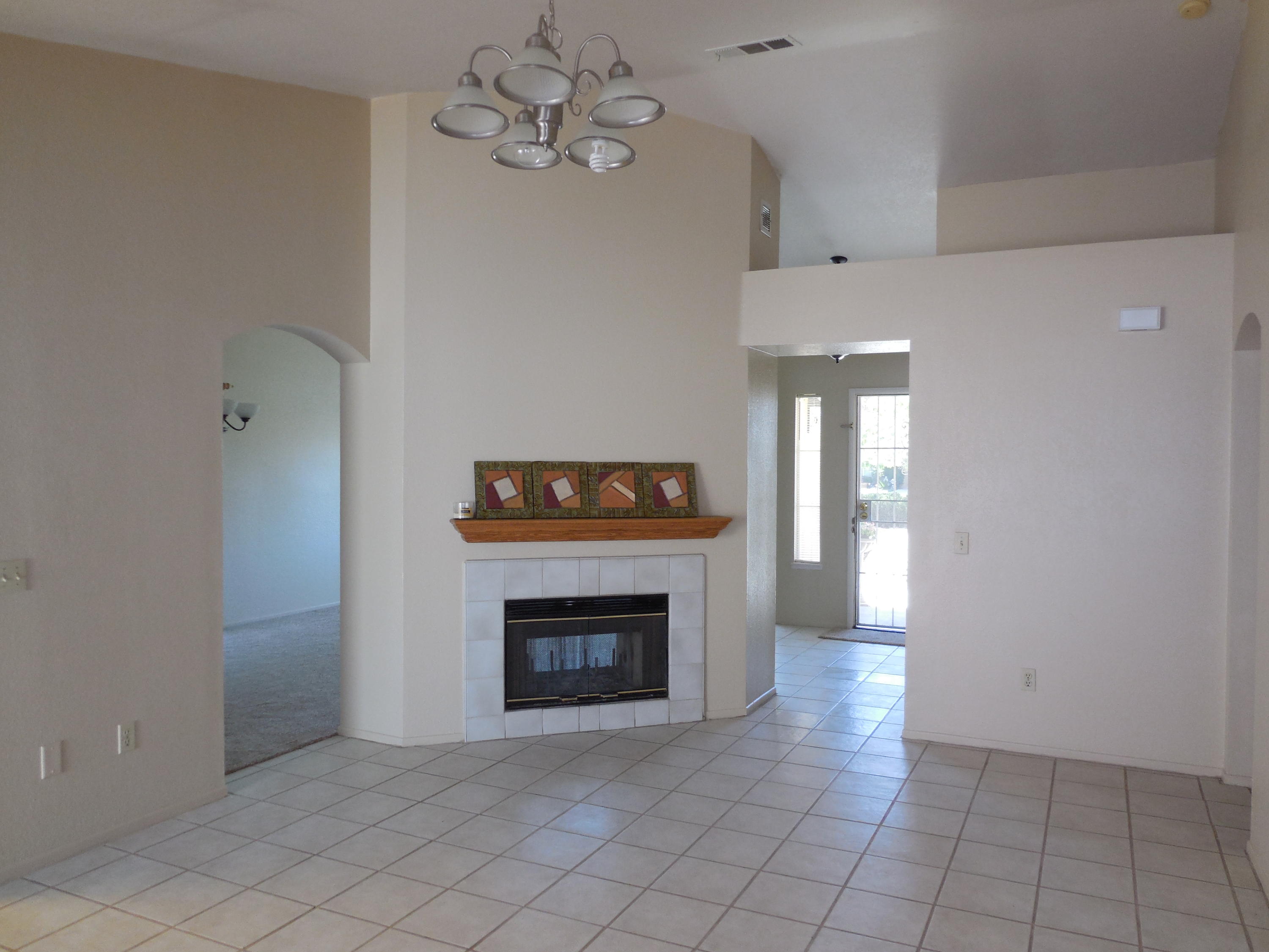 36539 Ramona Road Palmdale, CA 93550 - Photo 5 of 12 Family Room Off Kitchen