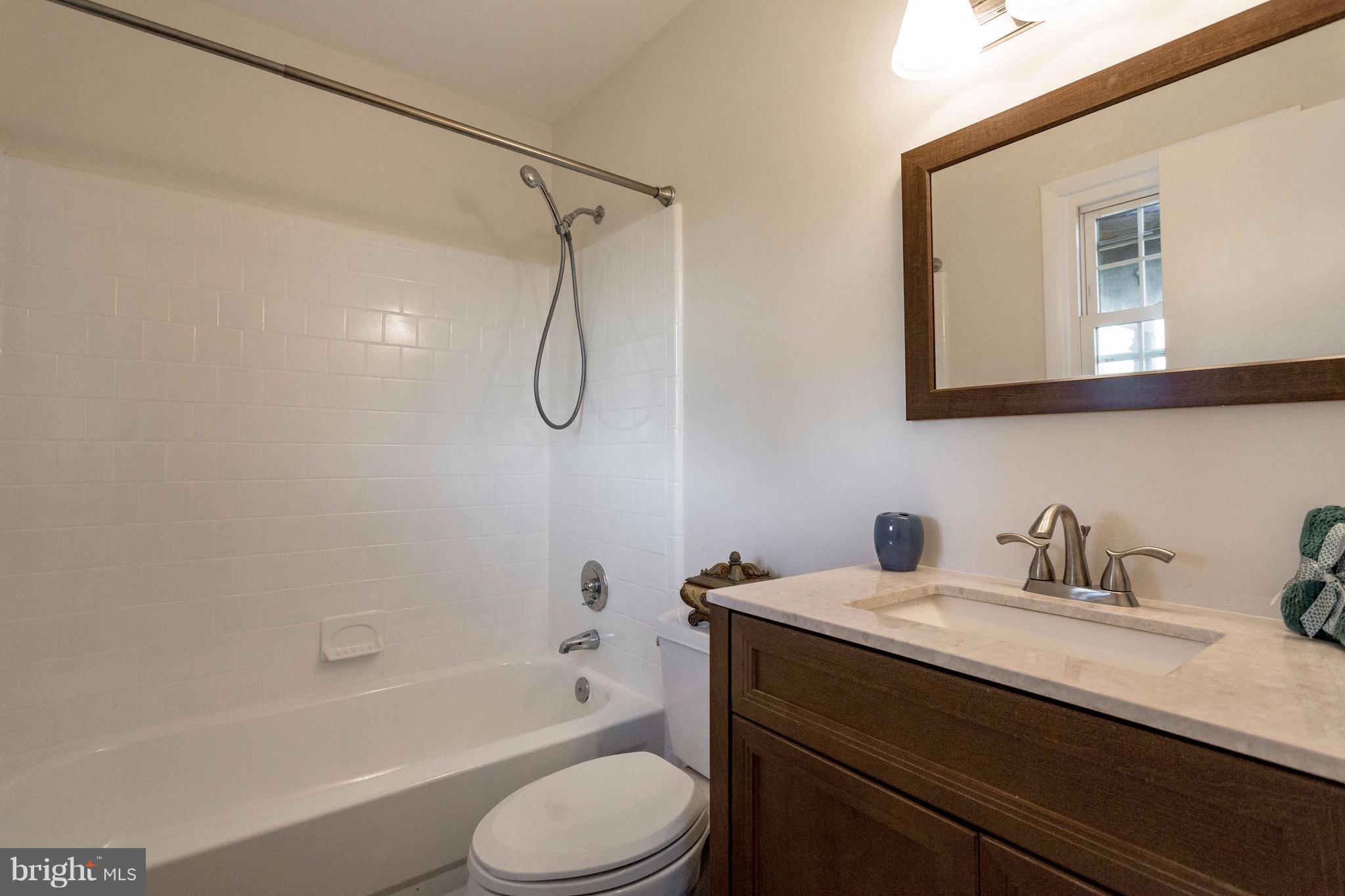 352 Poplar Road Fredericksburg, VA 22406 - Photo 15 of 30 Attractive Master Bath