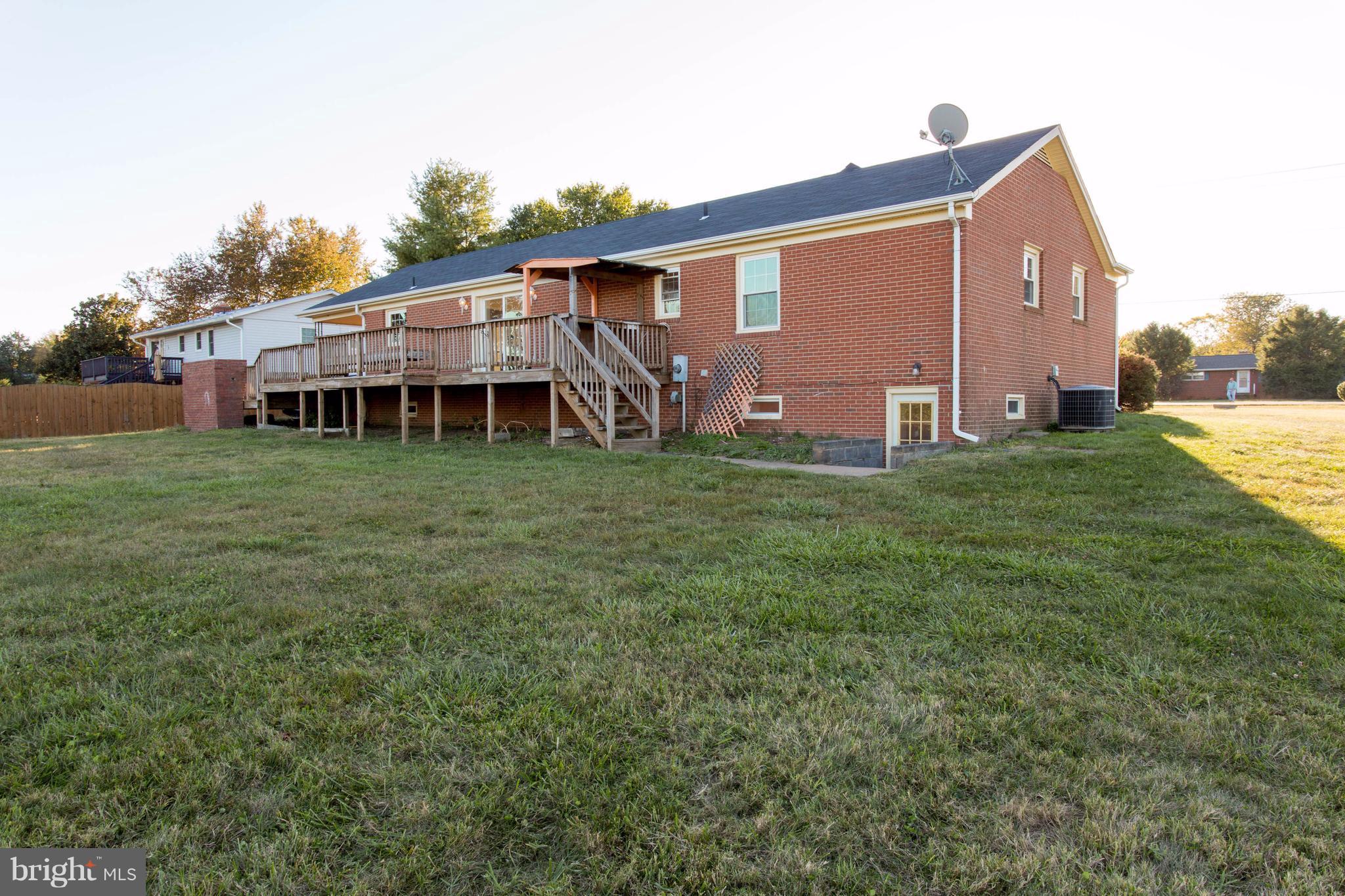 352 Poplar Road Fredericksburg, VA 22406 - Photo 25 of 30 Large deck for outdoor entertaining
