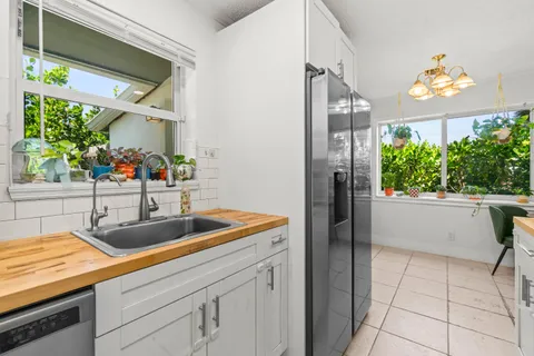 $439,000 | 414 Southwest 15th Avenue, Delray Beach, FL 33444