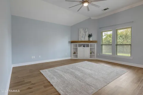 $264,500 | 306 Flanders Ridge Drive, Youngsville, LA 70592