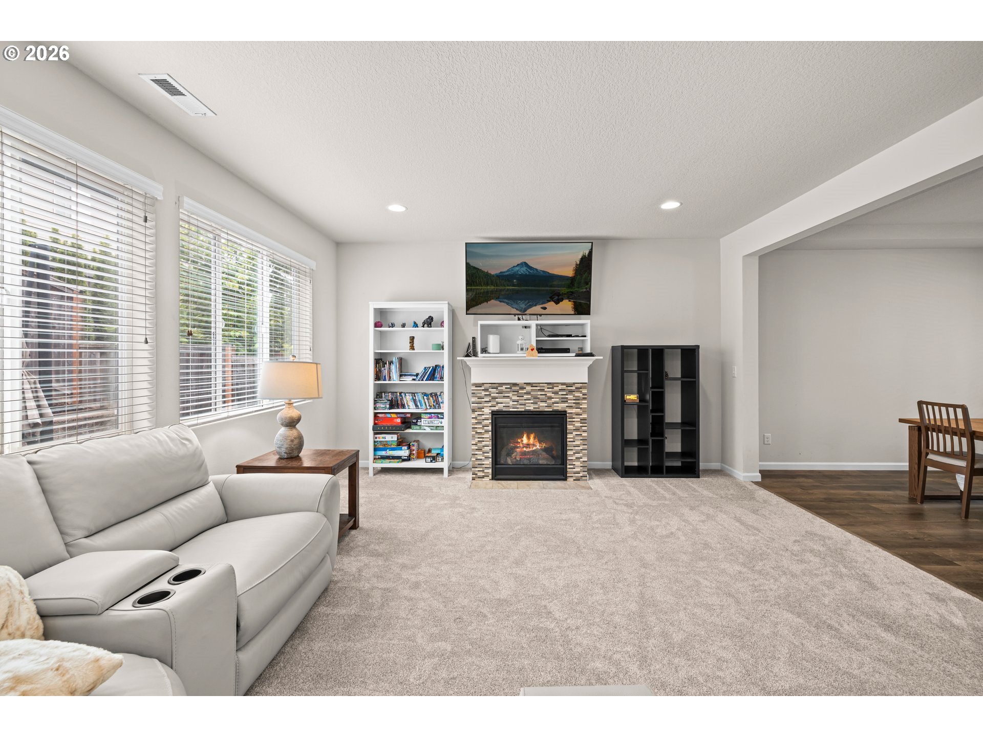 17256 Southeast Biscayne Street Damascus, OR 97089 - Photo 7 of 46 Fireplace