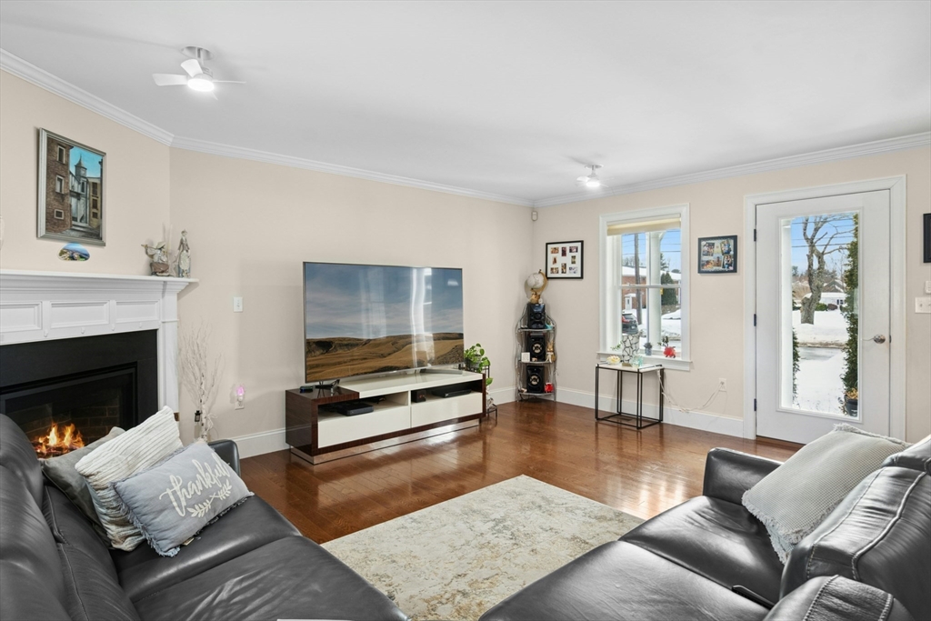 80 Pleasant Street, Unit 80 Medfield, MA 02052 - Photo 15 of 34