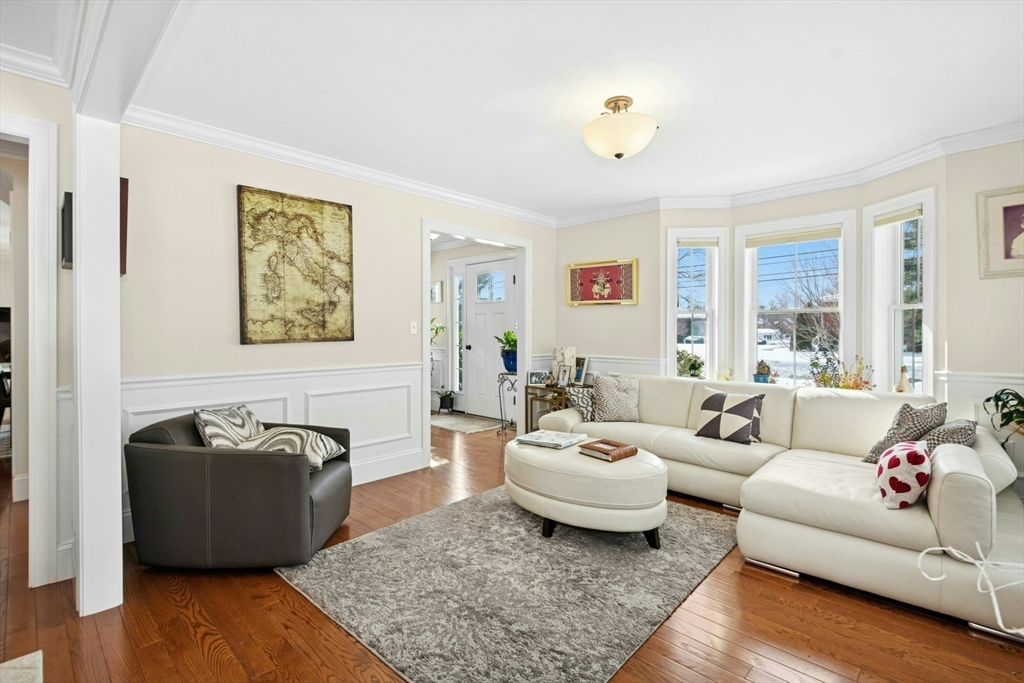 80 Pleasant Street, Unit 80 Medfield, MA 02052 - Photo 6 of 34