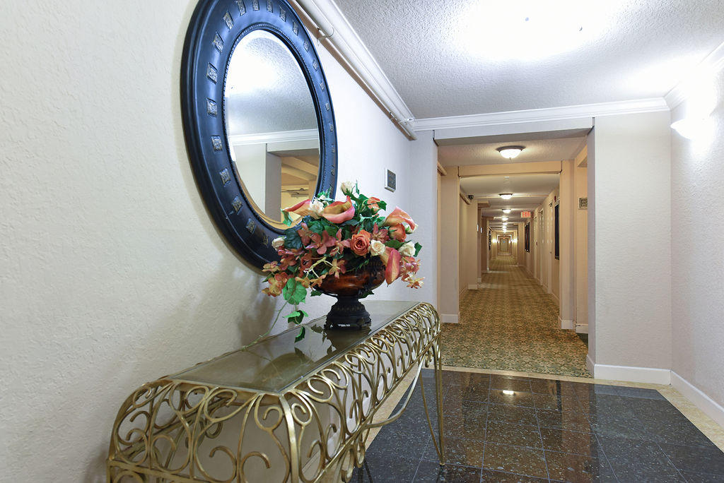 1000 Spanish River Road, Unit 3R Boca Raton, FL 33432 - Photo 14 of 23 AIP_0158