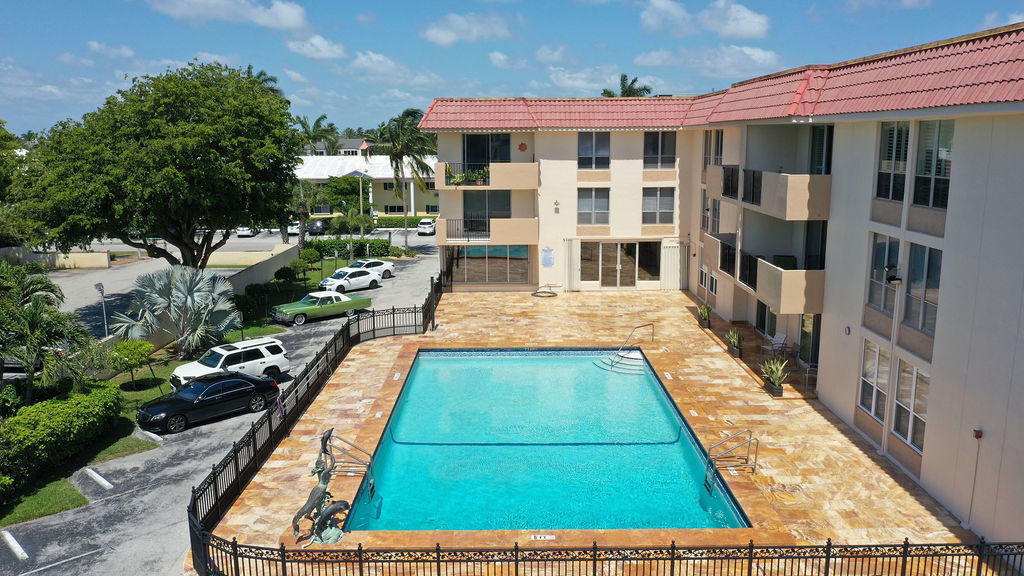 1000 Spanish River Road, Unit 3R Boca Raton, FL 33432 - Photo 19 of 23 DJI_0664