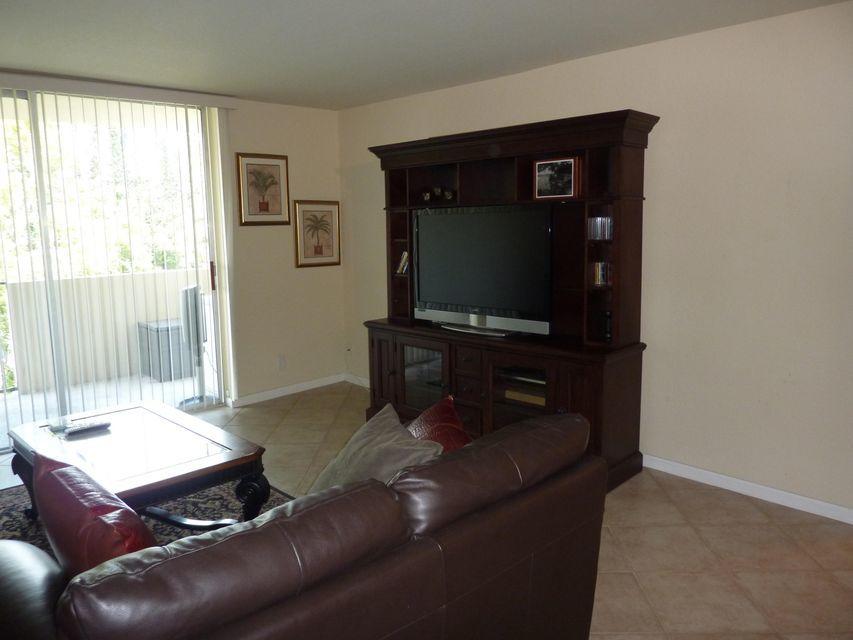1000 Spanish River Road, Unit 3R Boca Raton, FL 33432 - Photo 6 of 23 1000 spanish river 3r 7