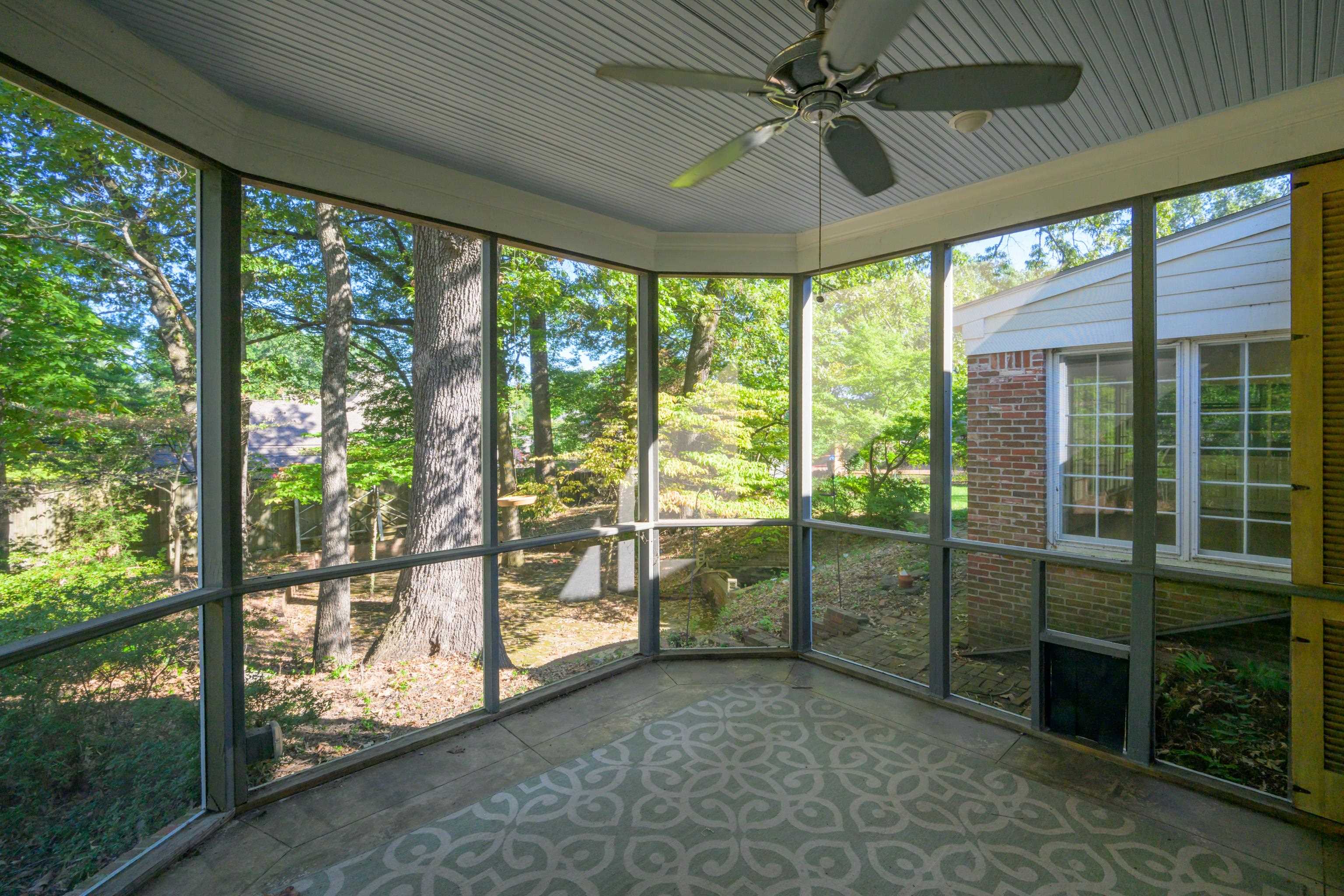 322 Greenway Road Memphis, TN 38117 - Photo 27 of 40