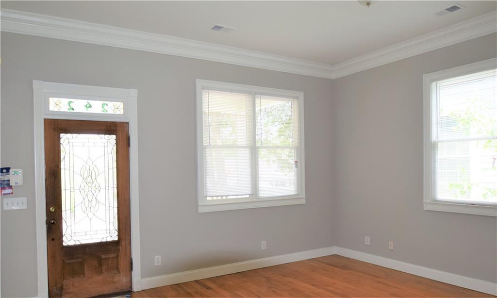 242 Dodd Avenue Southwest Atlanta, GA 30315 - Photo 3 of 18