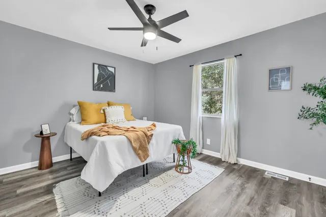 $995 | 919 Greenwood Avenue, Unit B, Clarksville, TN 37040