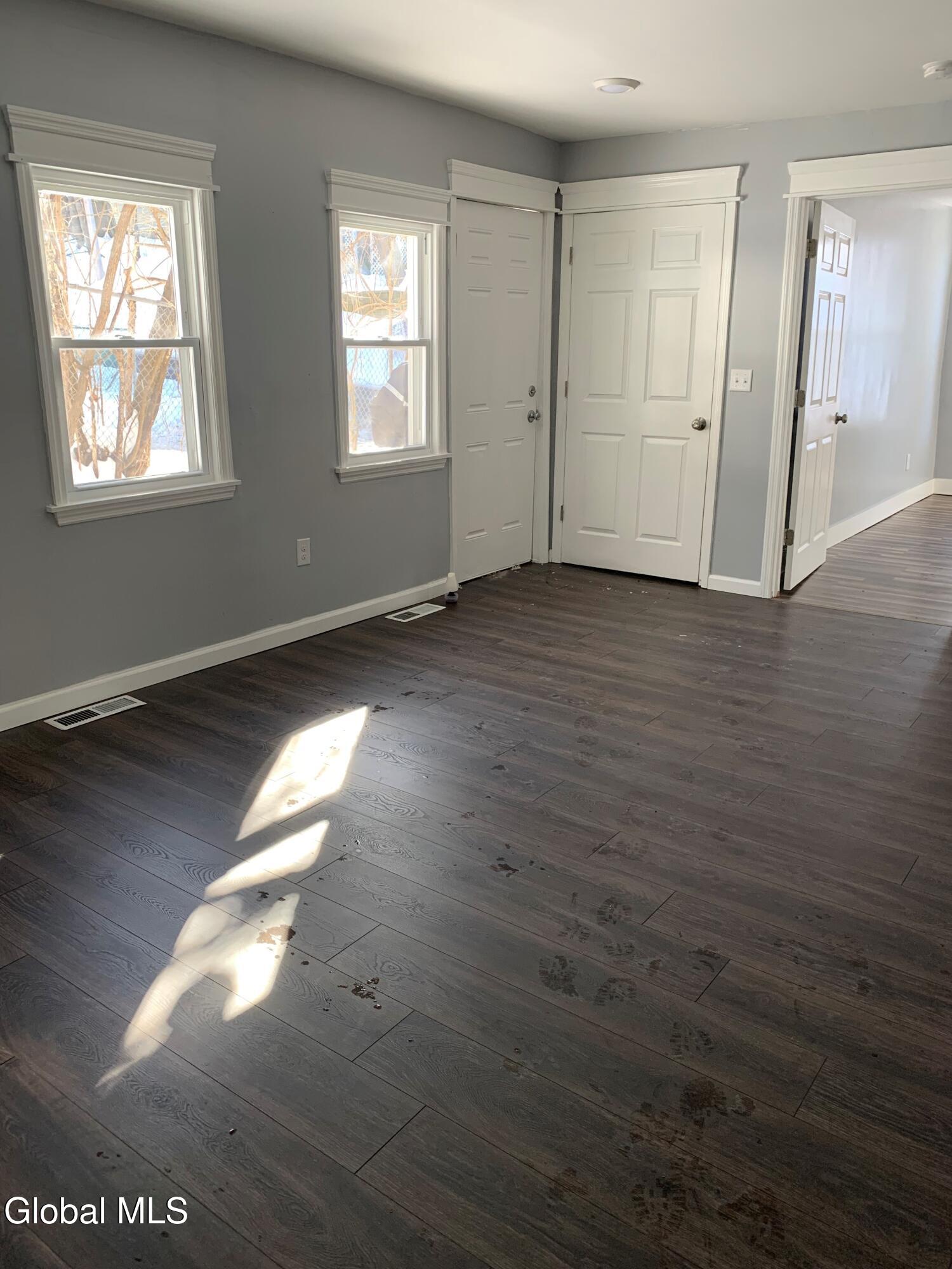 55 Tyler Street Troy, NY 12180 - Photo 7 of 16 P11