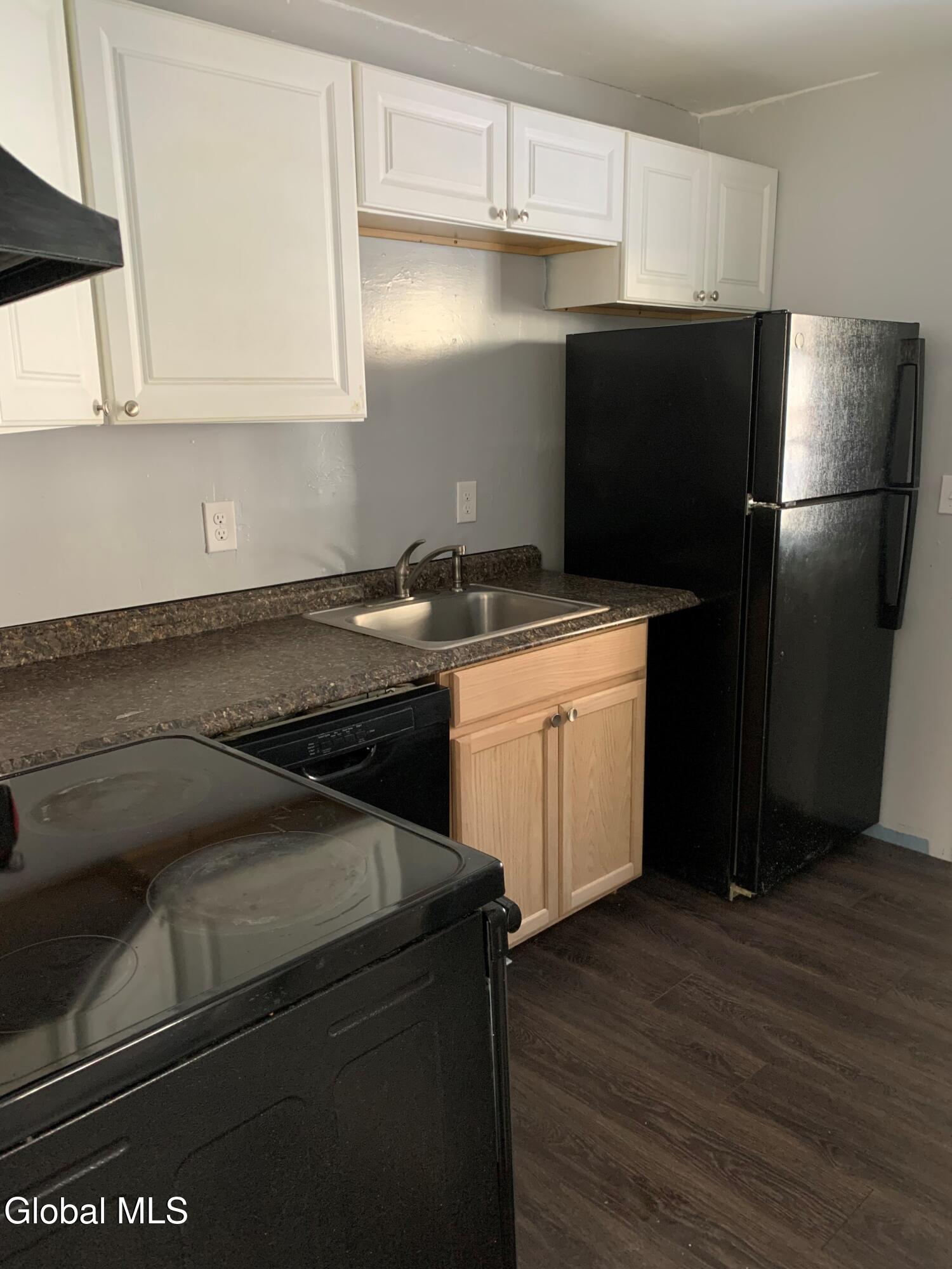 55 Tyler Street Troy, NY 12180 - Photo 8 of 16 P6