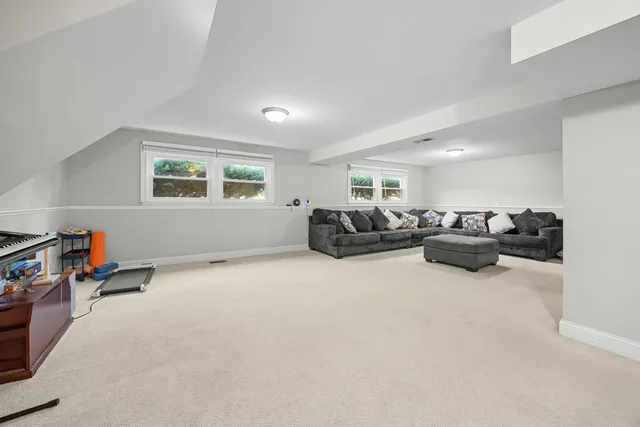 $449,900 | 573 Maple Avenue, Lisle, IL 60532