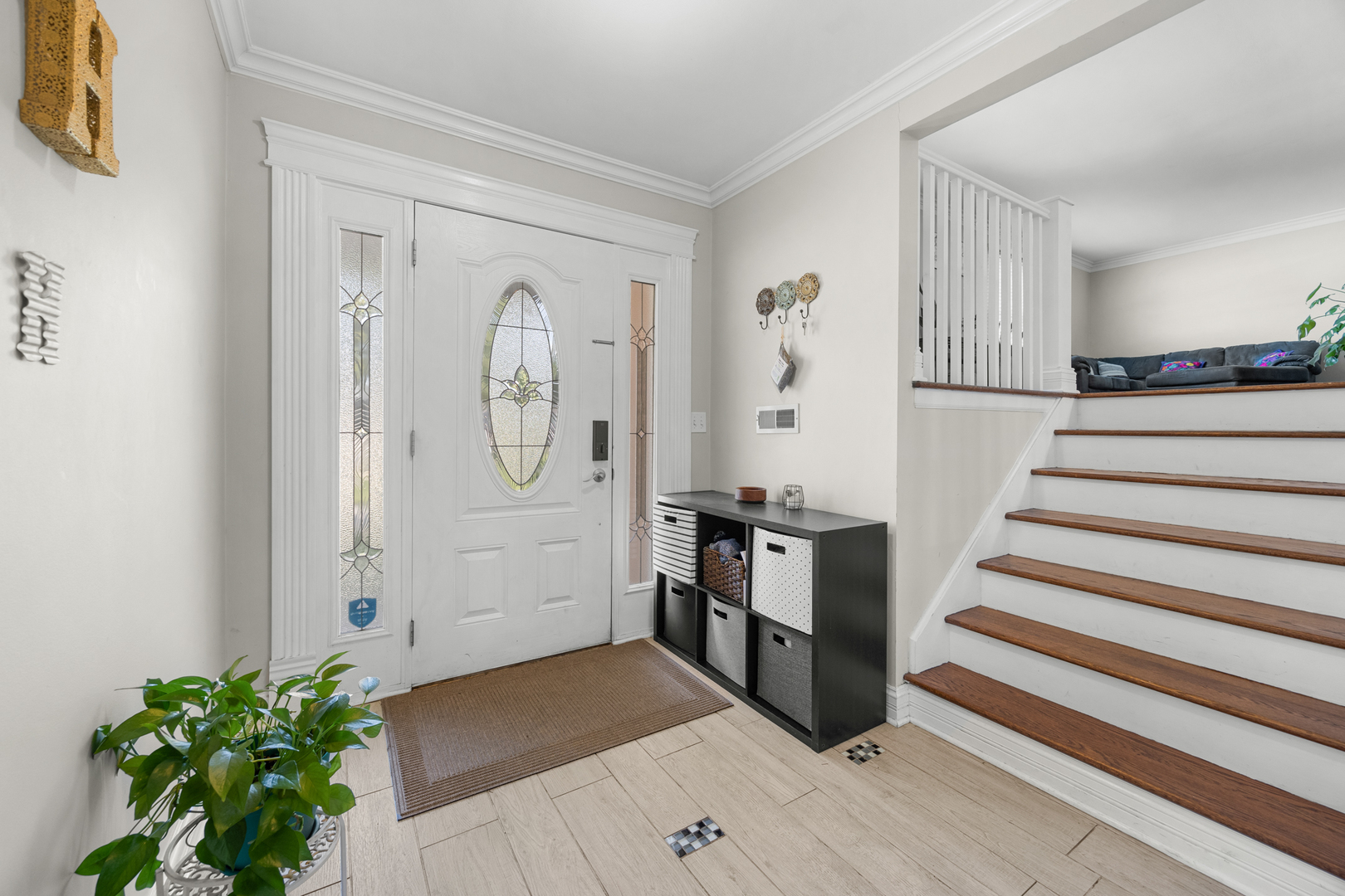 573 Maple Avenue Lisle, IL 60532 - Photo 2 of 33