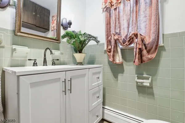 $615,000 | 584 Lehigh Avenue, Union, NJ 07083