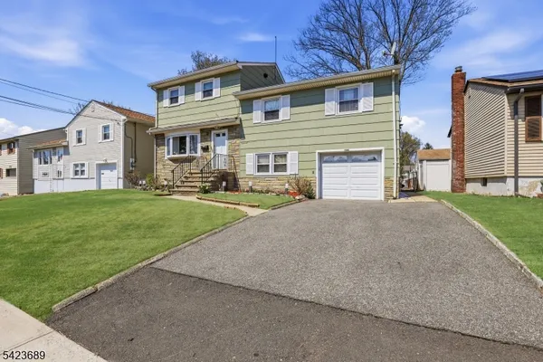 $615,000 | 584 Lehigh Avenue, Union, NJ 07083