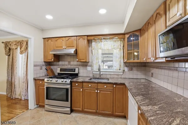 $615,000 | 584 Lehigh Avenue, Union, NJ 07083