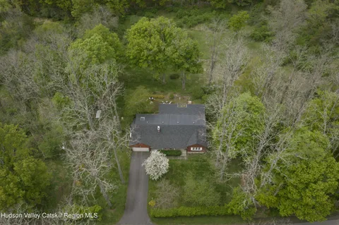 $599,000 | 189 Ingalside Road, Greenville, NY 12083