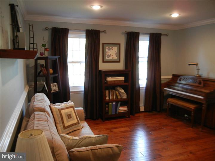 66 Highspire Road Richboro, PA 18954 - Photo 3 of 14 Living Room