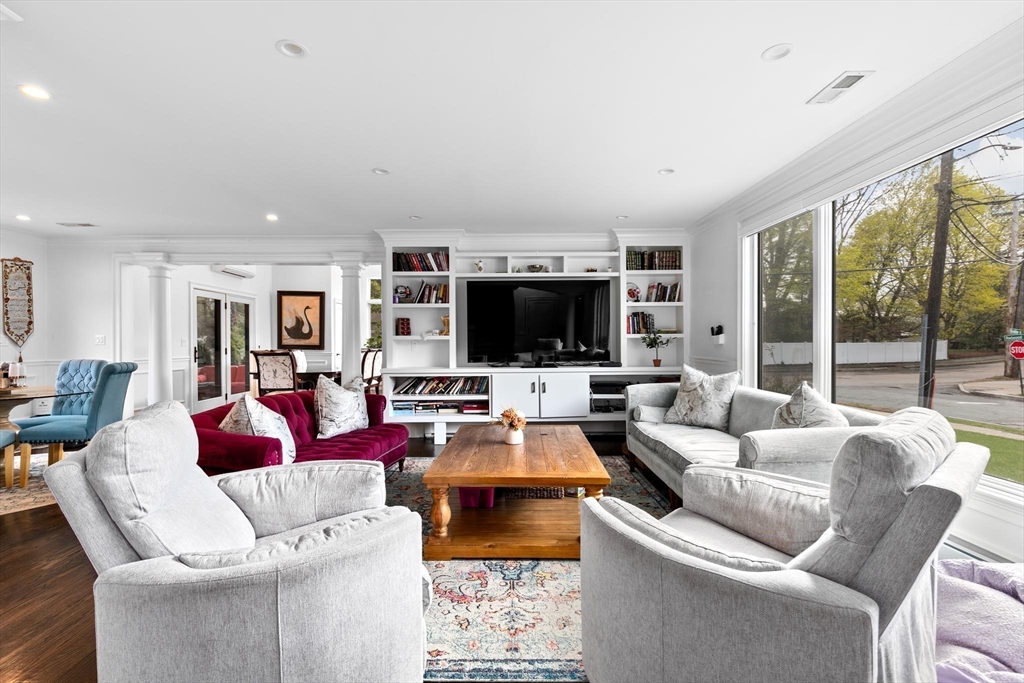 110 Redwood Road Newton, MA 02459 - Photo 6 of 19 Gallery Image 6