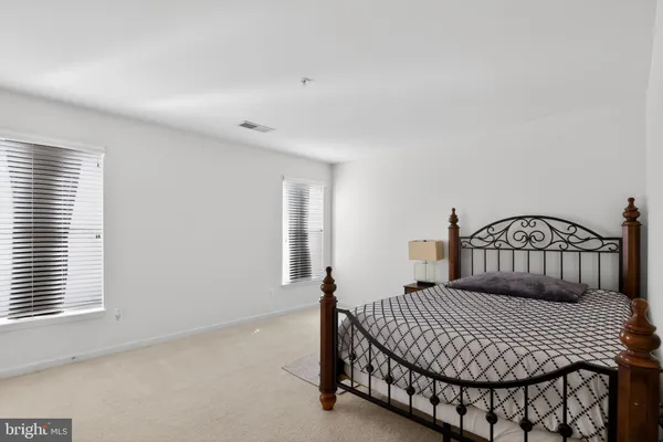 $585,000 | 6715 Holly Farm Lane, Warrenton, VA 20187