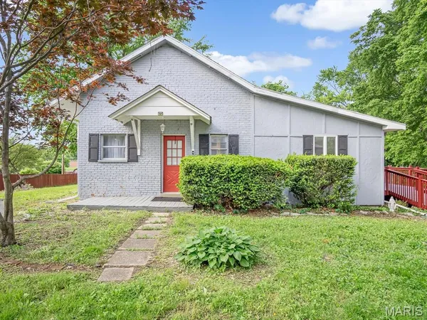 $205,000 | 400 Southwind Drive, Belleville, IL 62221