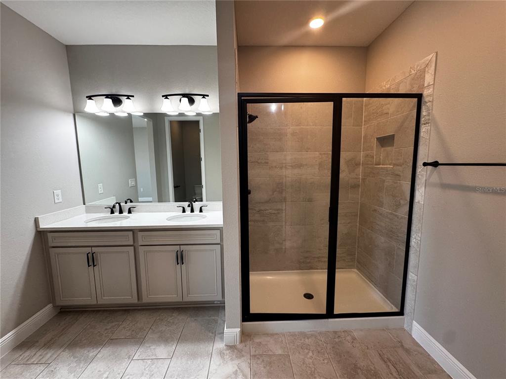 2448 Spring Breeze Drive Leesburg, FL 34748 - Photo 10 of 19