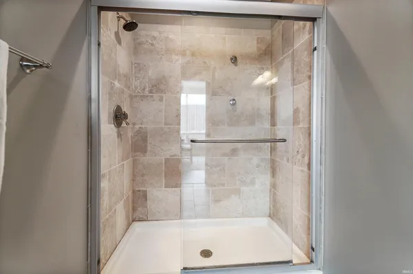 $515,000 | 203 East Berry Street, Unit 805, Fort Wayne, IN 46802