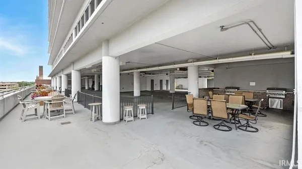 $515,000 | 203 East Berry Street, Unit 805, Fort Wayne, IN 46802