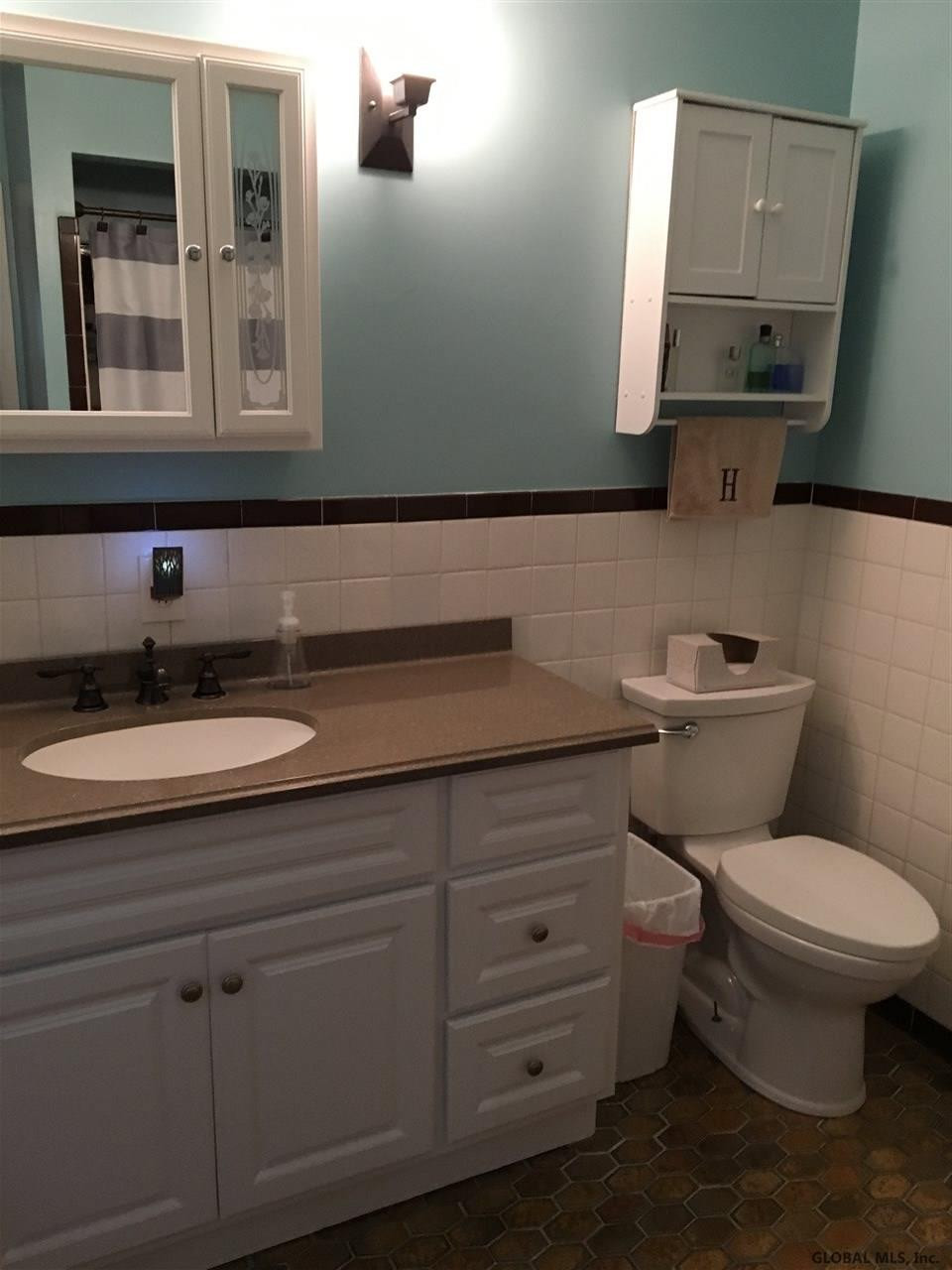 10 Adare Road Troy, NY 12180 - Photo 18 of 25 Photo 18