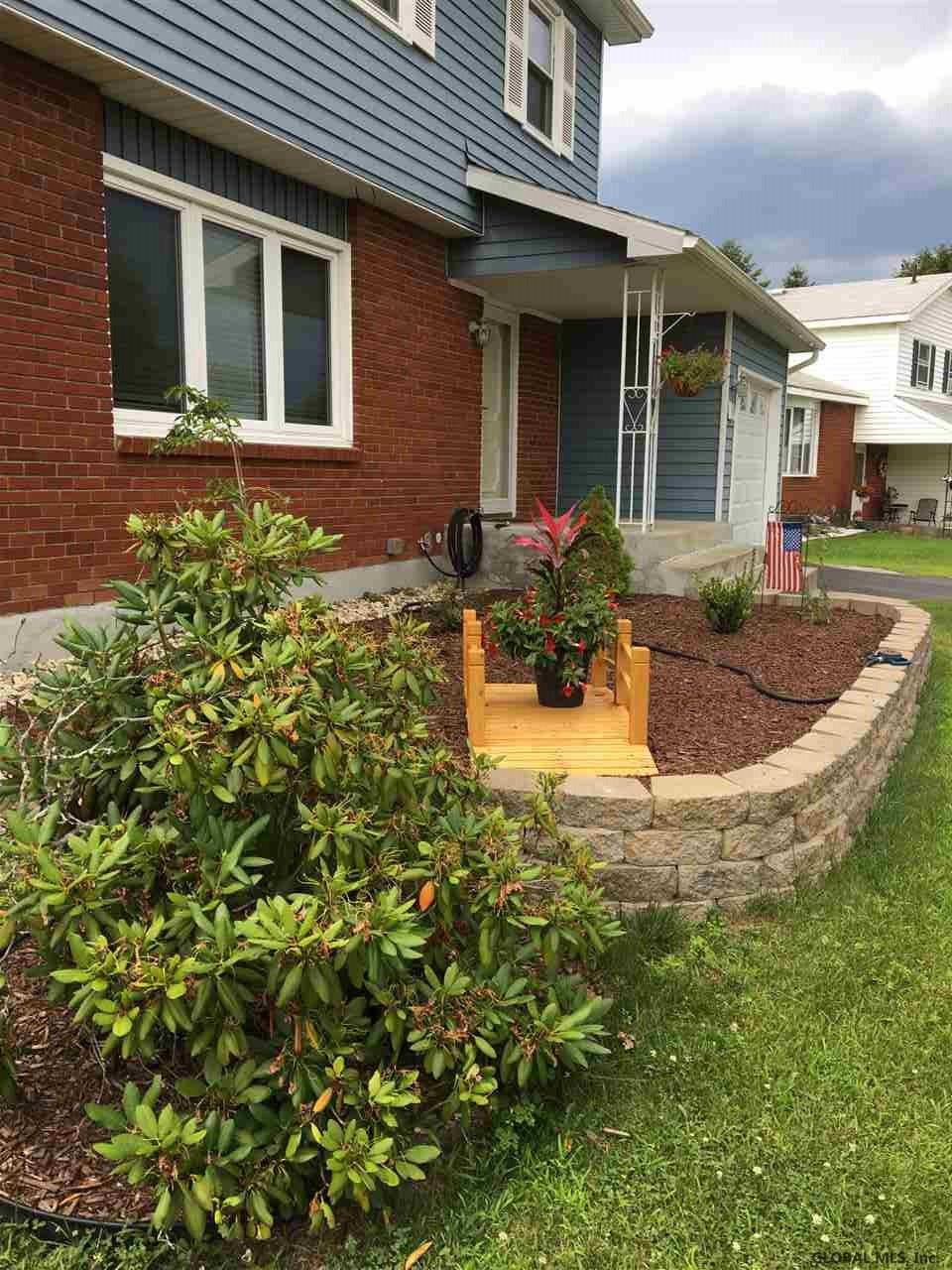 10 Adare Road Troy, NY 12180 - Photo 3 of 25 Photo 3