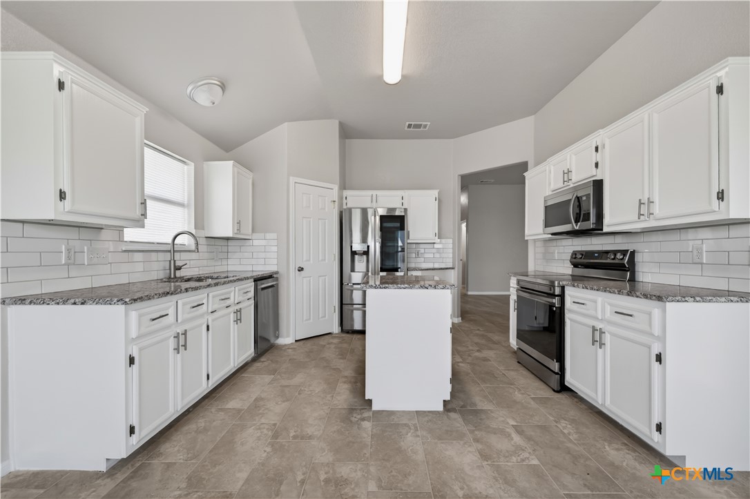 2901 Hydrangea Avenue Killeen, TX 76549 - Photo 12 of 29
