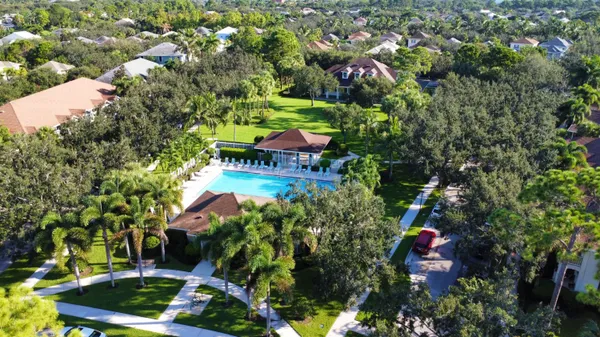 $4,100 | 2913 East Community Drive, Jupiter, FL 33458