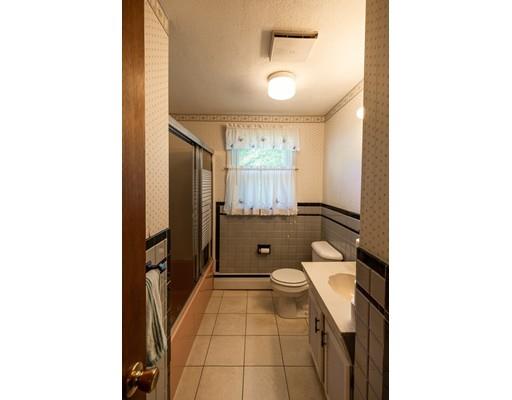 7 Woodcliff Road Holbrook, MA 02343 - Photo 12 of 17 Gallery Image 12