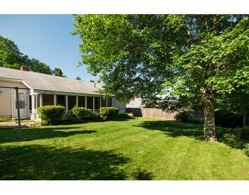 7 Woodcliff Road Holbrook, MA 02343 - Photo 3 of 17 Gallery Image 3