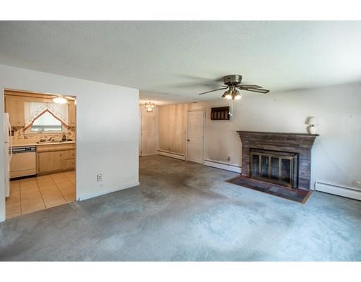 7 Woodcliff Road Holbrook, MA 02343 - Photo 6 of 17 Gallery Image 6