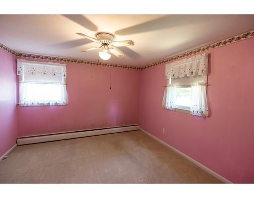 7 Woodcliff Road Holbrook, MA 02343 - Photo 8 of 17 Gallery Image 8