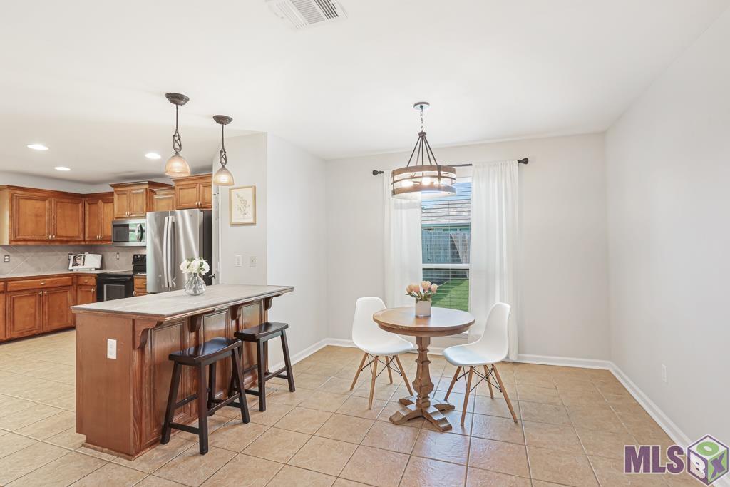 42365 Pebblestone Avenue Prairieville, LA 70769 - Photo 7 of 23