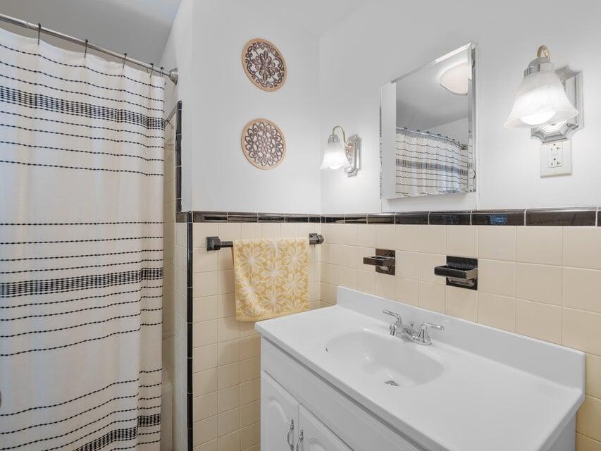 2612 Alberta Avenue Southwest Roanoke, VA 24015 - Photo 18 of 28 18