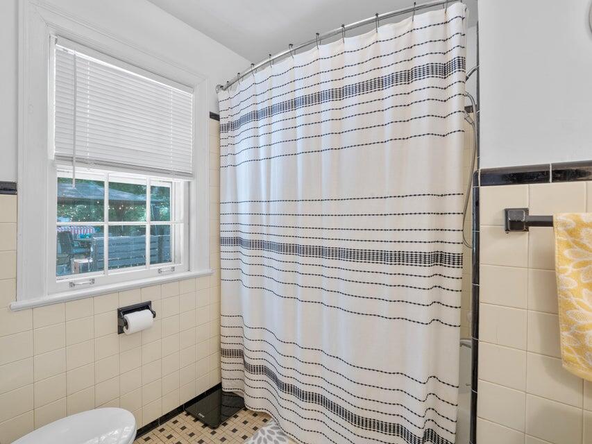 2612 Alberta Avenue Southwest Roanoke, VA 24015 - Photo 19 of 28 19