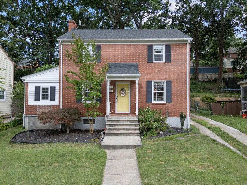 2612 Alberta Avenue Southwest Roanoke, VA 24015 - Photo 2 of 28 2