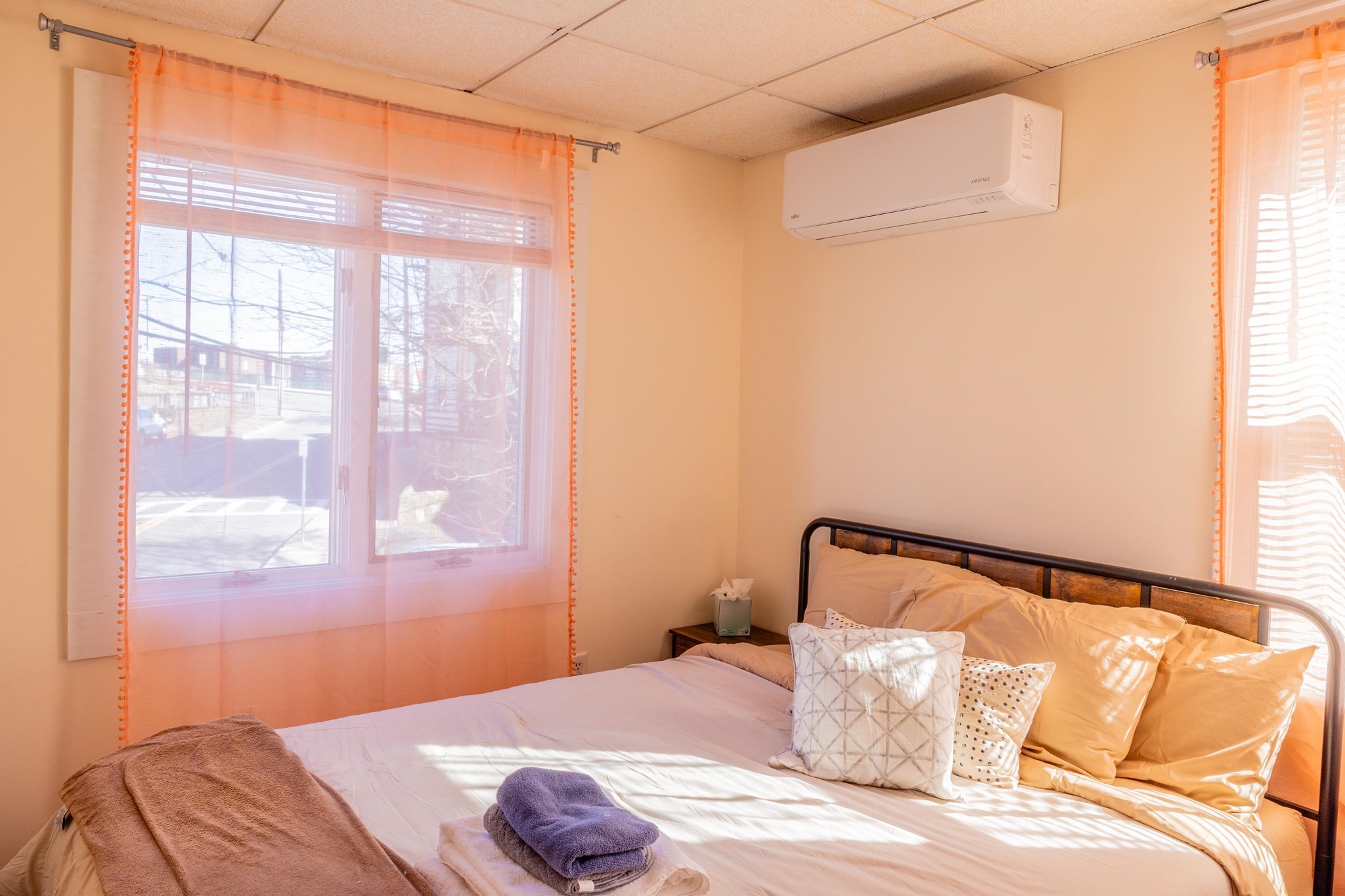 85 Beach Road Winthrop, MA 02152 - Photo 4 of 19 Gallery Image 4