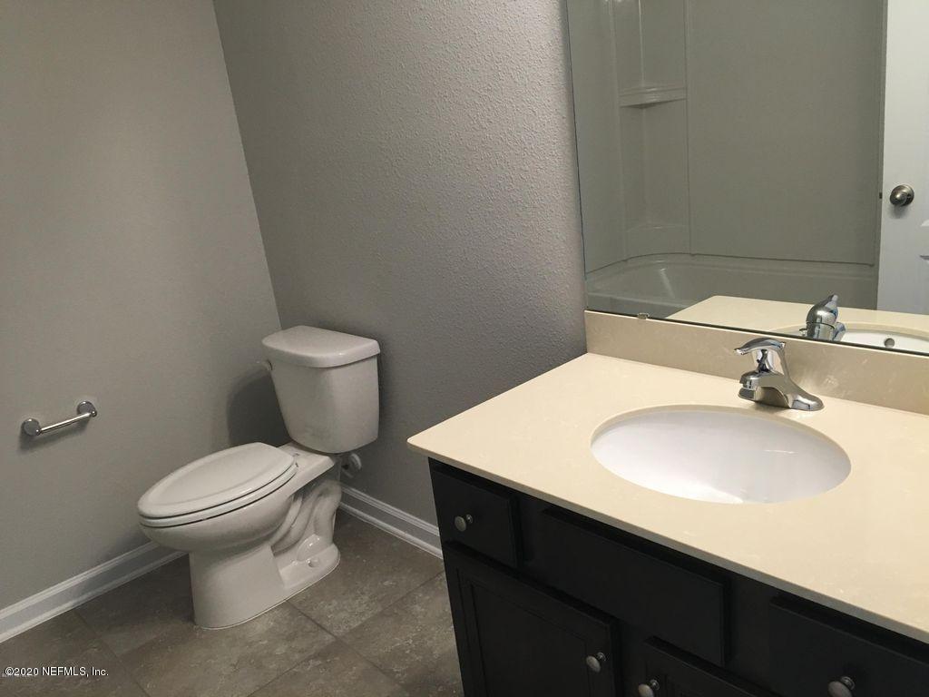 313 Old Hickory Forest Road St. Augustine, FL 32084 - Photo 14 of 20 13 Hall Bath