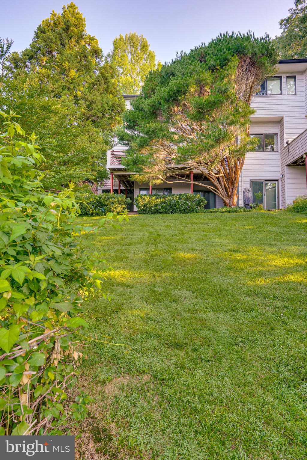 2148 South Bay Lane Reston, VA 20191 - Photo 4 of 73