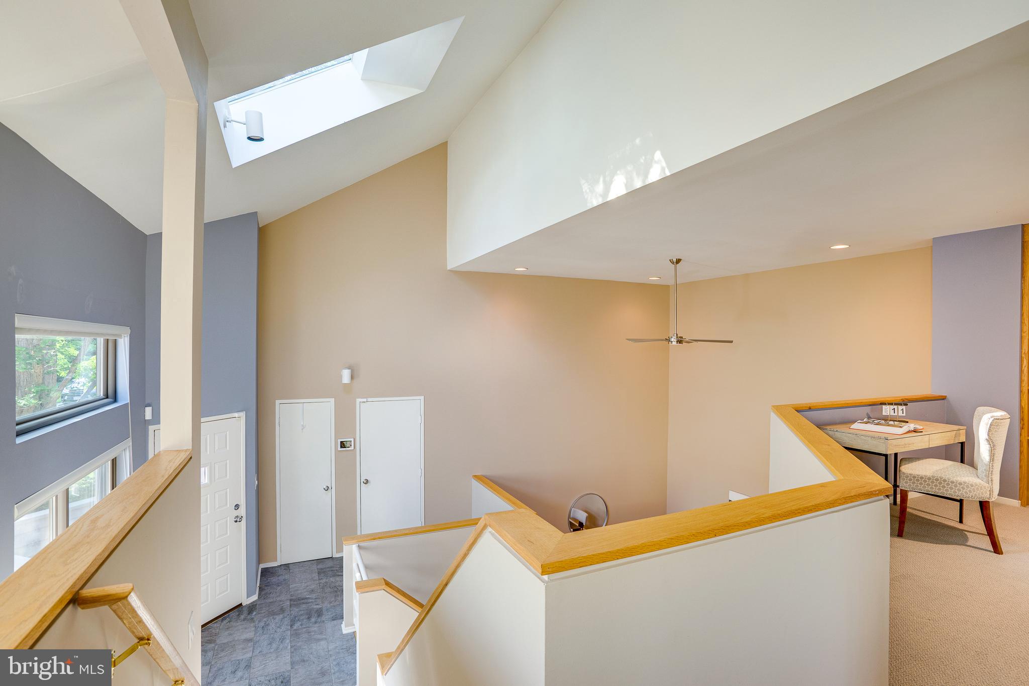 2148 South Bay Lane Reston, VA 20191 - Photo 41 of 73 a view of a hallway with seating area