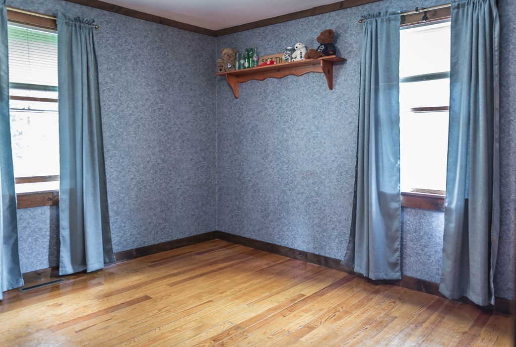 42 North Brookfield Road Brookfield, MA 01506 - Photo 12 of 25 Gallery Image 12