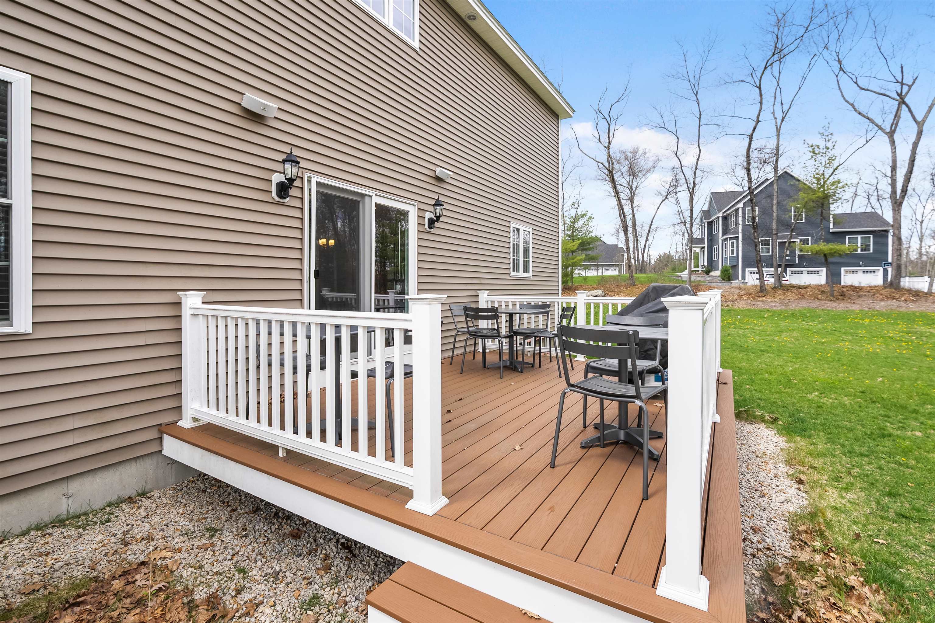 44 Sheffield Street Windham, NH 03087 - Photo 30 of 40